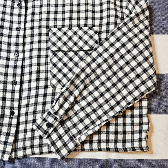 Ardene Cotton Flannel Cropped Plaid Shirt Jacket Black And White Large - Picture 4 of 11